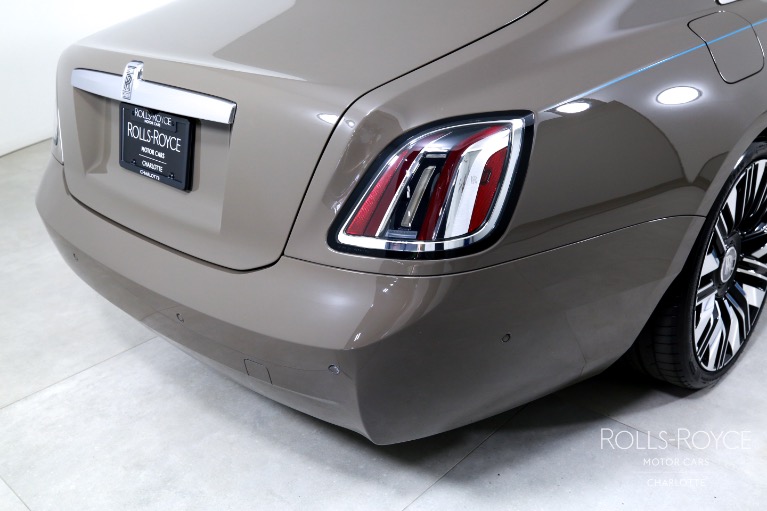 Used-2025-Rolls-Royce-Ghost