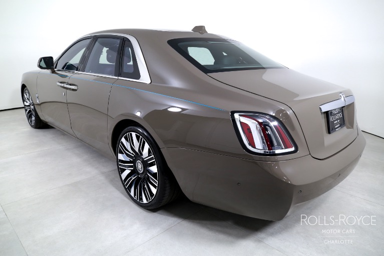 Used-2025-Rolls-Royce-Ghost