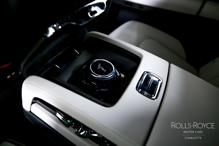 Used-2025-Rolls-Royce-Black-Badge-Ghost