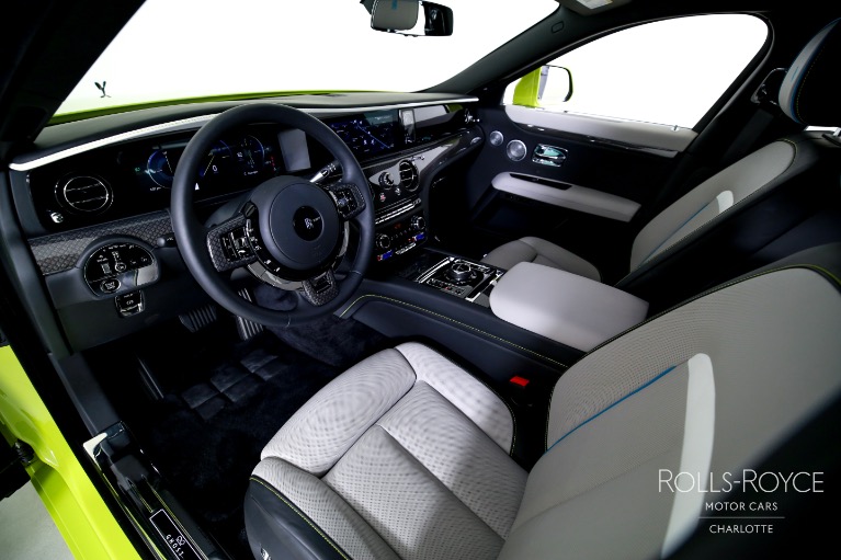 Used-2025-Rolls-Royce-Black-Badge-Ghost
