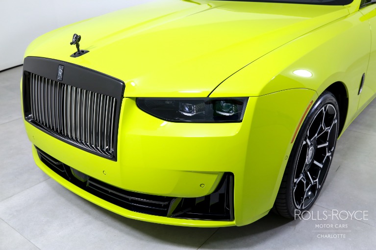 Used-2025-Rolls-Royce-Black-Badge-Ghost