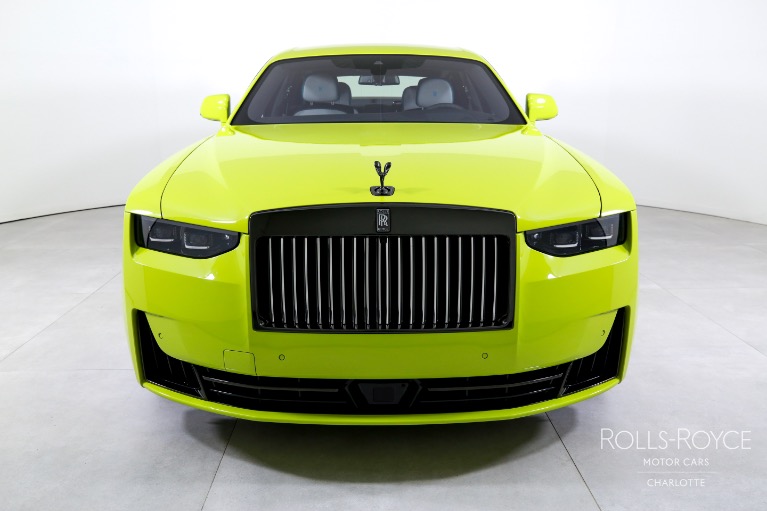 Used-2025-Rolls-Royce-Black-Badge-Ghost