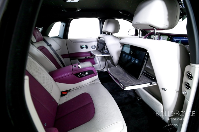 Used-2025-Rolls-Royce-Ghost