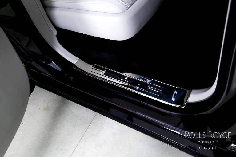 Used-2025-Rolls-Royce-Ghost