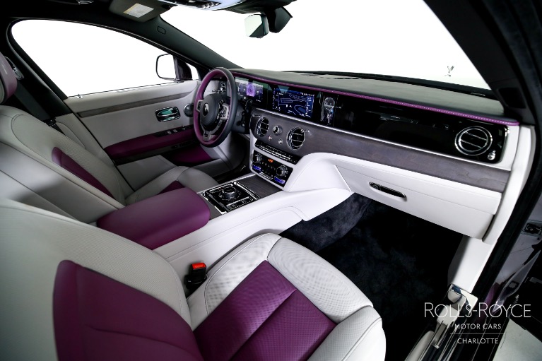 Used-2025-Rolls-Royce-Ghost