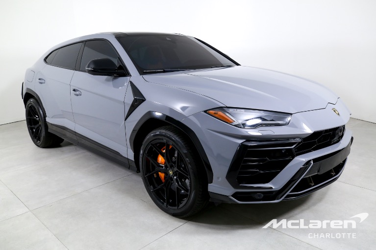 Used-2019-LAMBORGHINI-URUS
