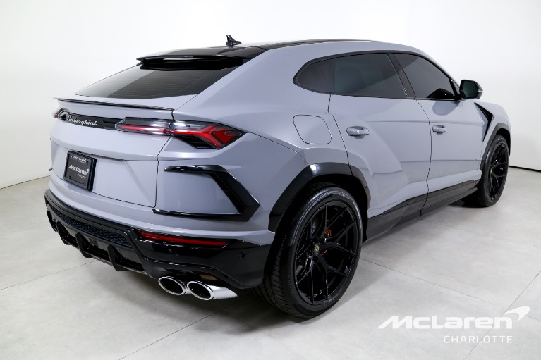 Used-2019-LAMBORGHINI-URUS
