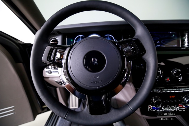 Used-2025-Rolls-Royce-Phantom