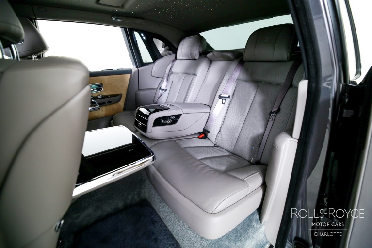 Used-2025-Rolls-Royce-Phantom