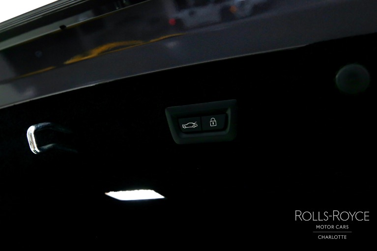 Used-2025-Rolls-Royce-Phantom