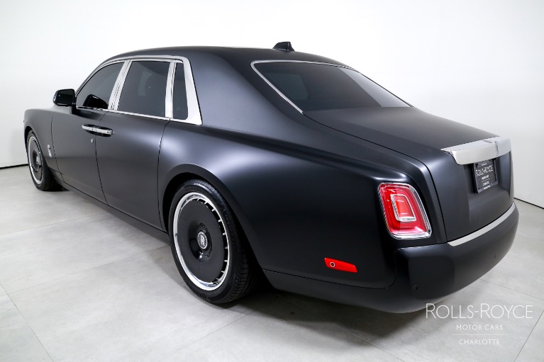 Used-2025-Rolls-Royce-Phantom