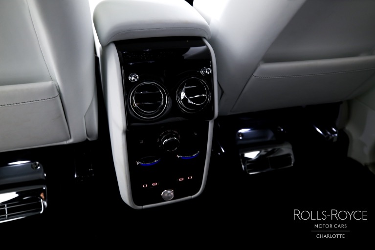 Used-2025-Rolls-Royce-Black-Badge-Cullinan