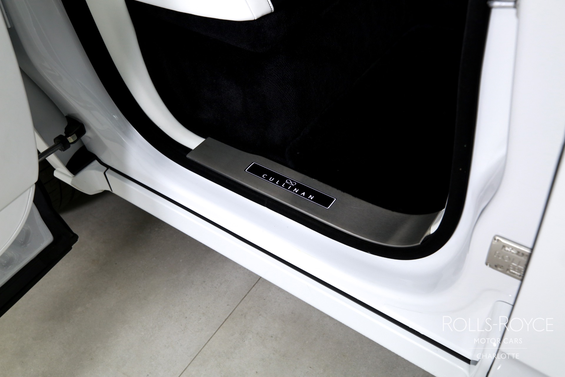 Used 2025 Rolls-Royce Black Badge Cullinan  | Charlotte, NC