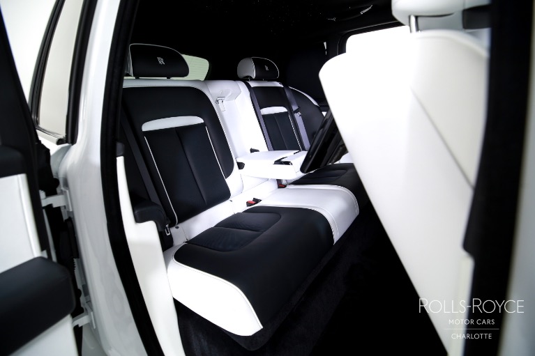 Used-2025-Rolls-Royce-Black-Badge-Cullinan