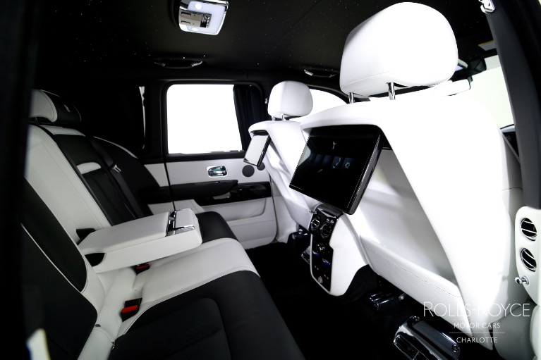 Used-2025-Rolls-Royce-Black-Badge-Cullinan