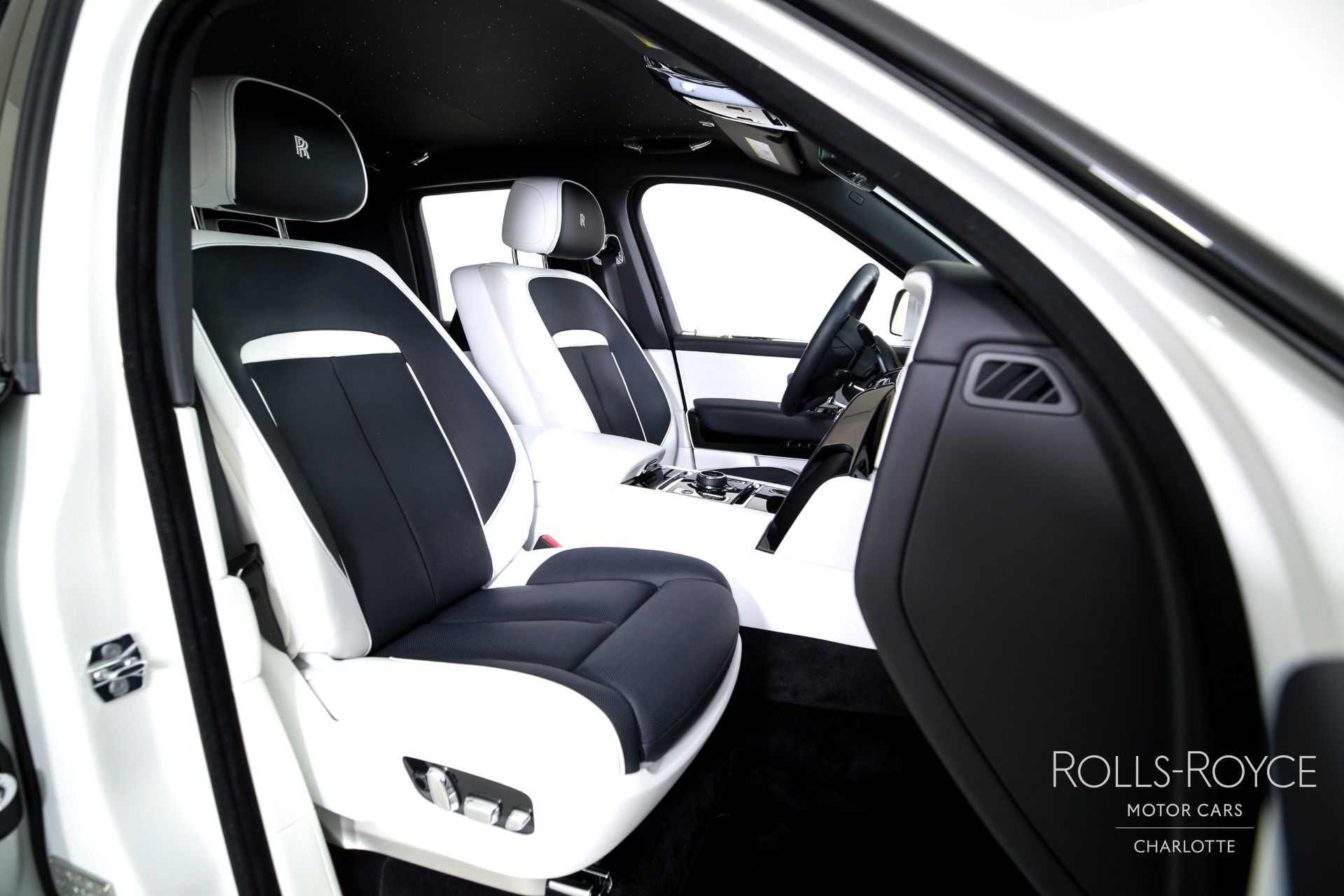 Used 2025 Rolls-Royce Black Badge Cullinan  | Charlotte, NC