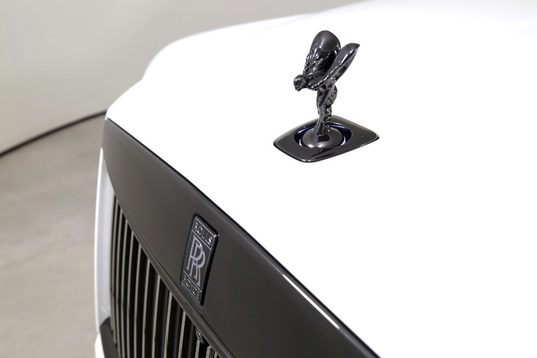 Used-2025-Rolls-Royce-Black-Badge-Cullinan
