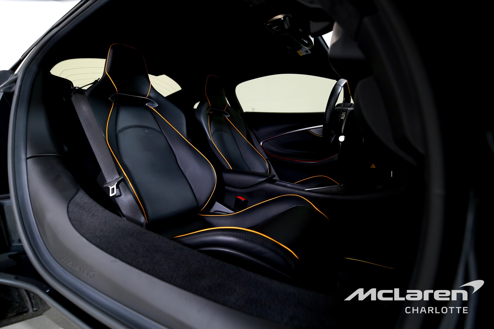 New 2023 McLaren Artura  | Charlotte, NC