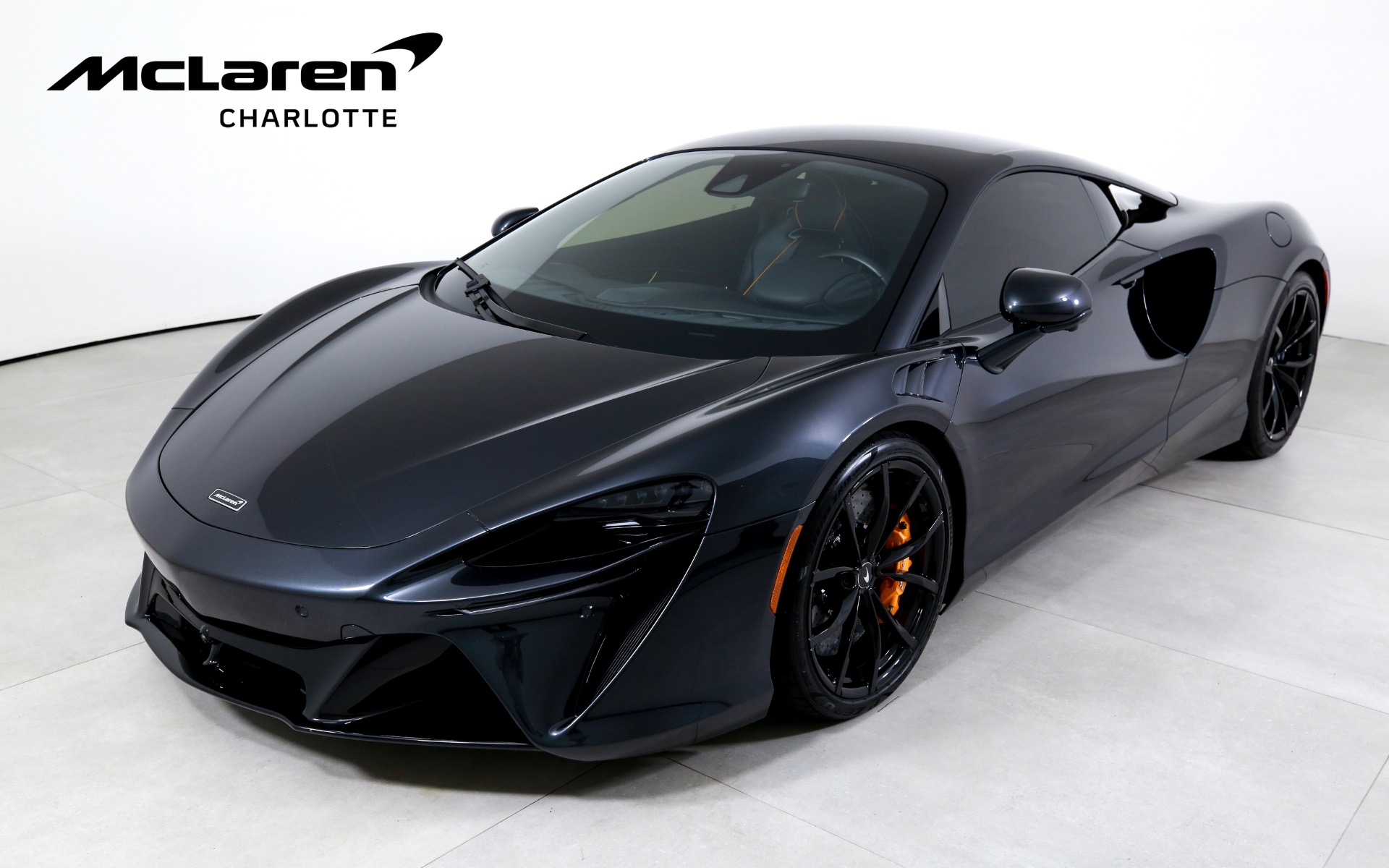 2023 McLaren Artura Techlux