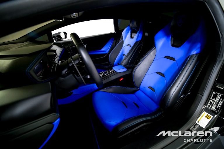 Used-2021-Lamborghini-Huracan-EVO