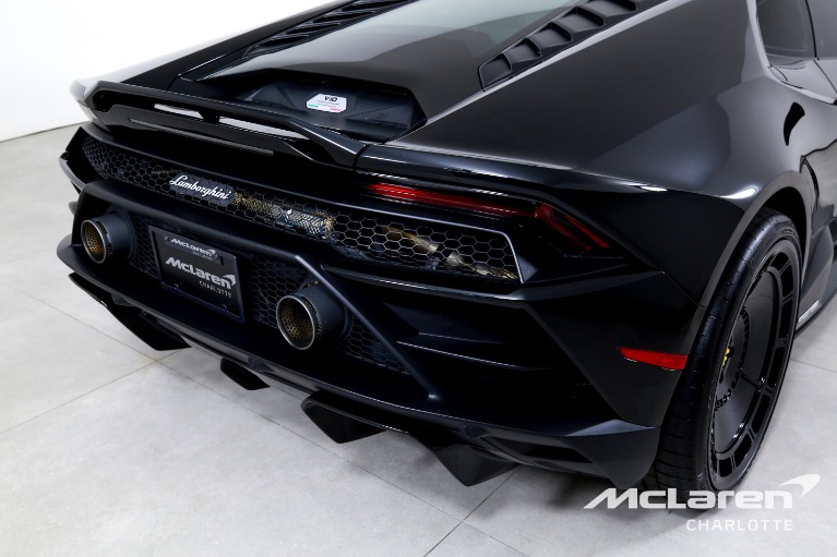 Used-2021-Lamborghini-Huracan-EVO
