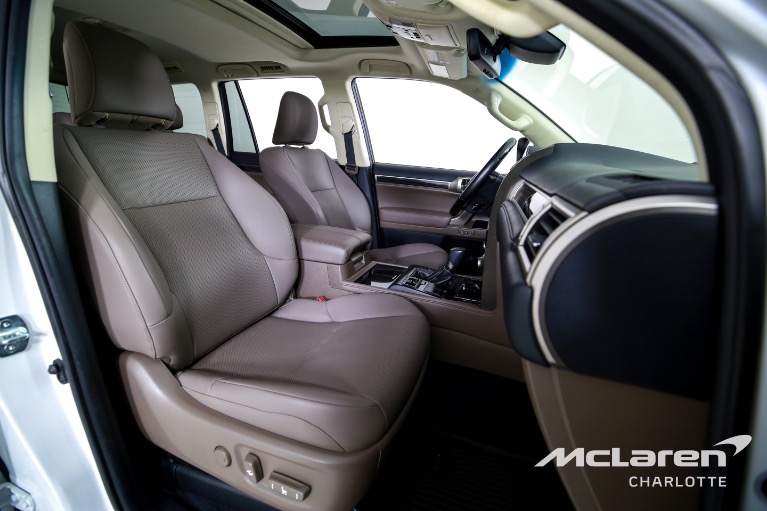 Used-2020-Lexus-GX-460