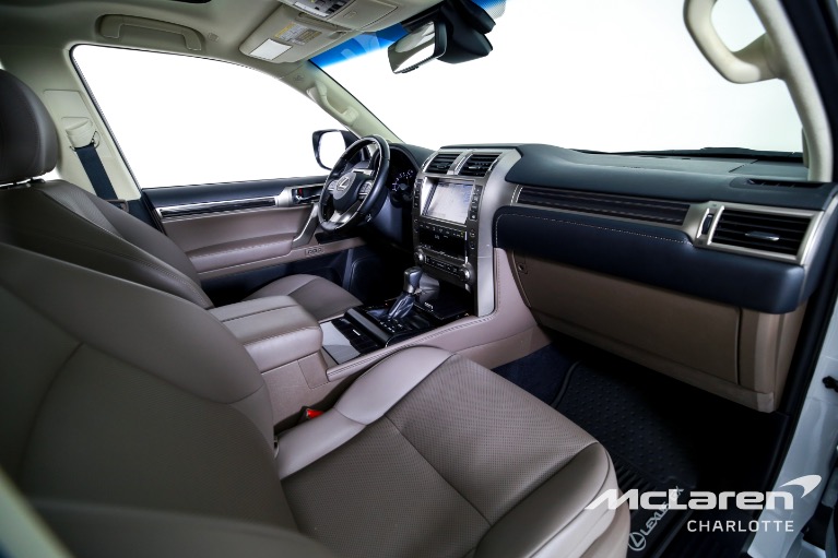 Used-2020-Lexus-GX-460