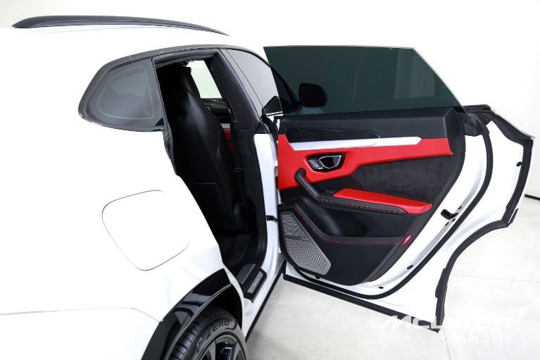 Used-2019-Lamborghini-Urus