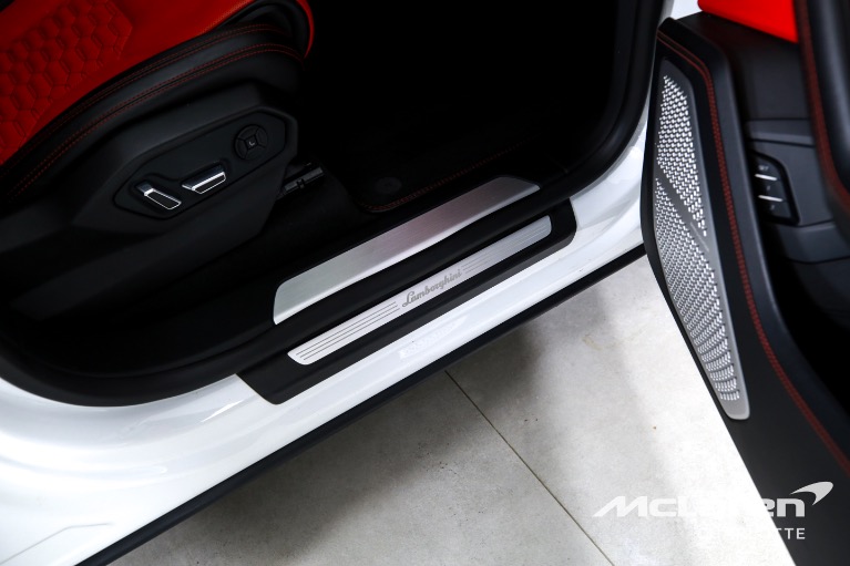 Used-2019-Lamborghini-Urus
