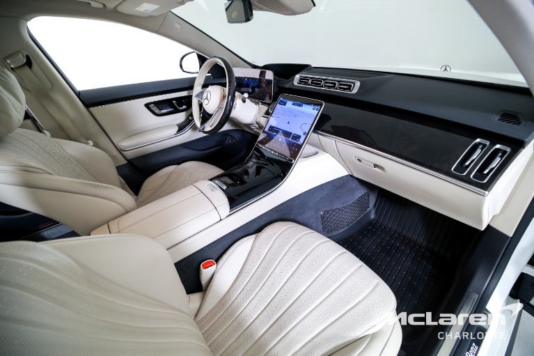 Used-2022-Mercedes-Benz-S-Class-S-500-4MATIC