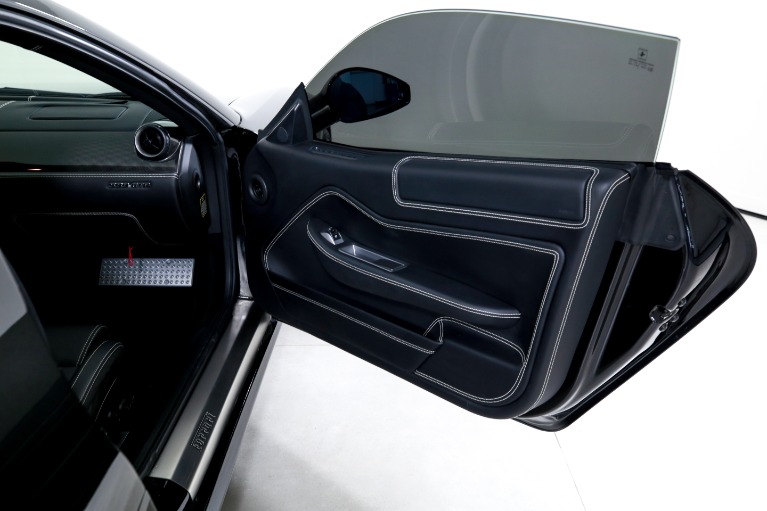 Used-2009-Ferrari-599-GTB-Fiorano