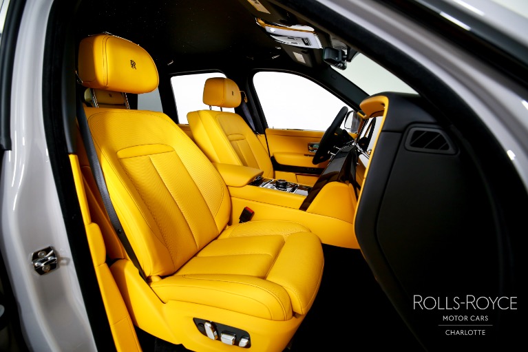 New-2026-Rolls-Royce-Black-Badge-Cullinan