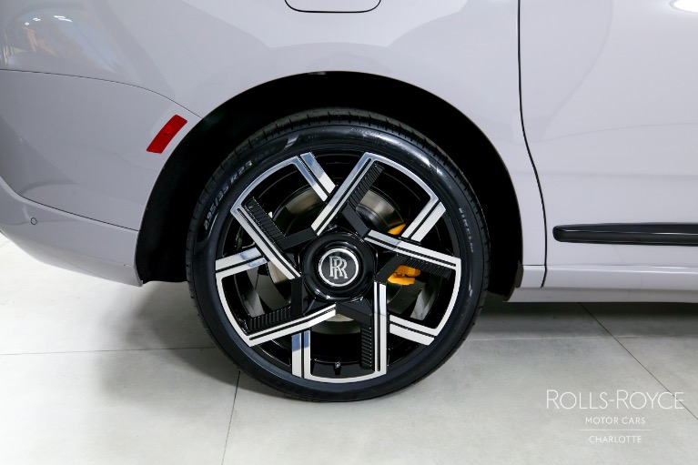 New-2026-Rolls-Royce-Black-Badge-Cullinan