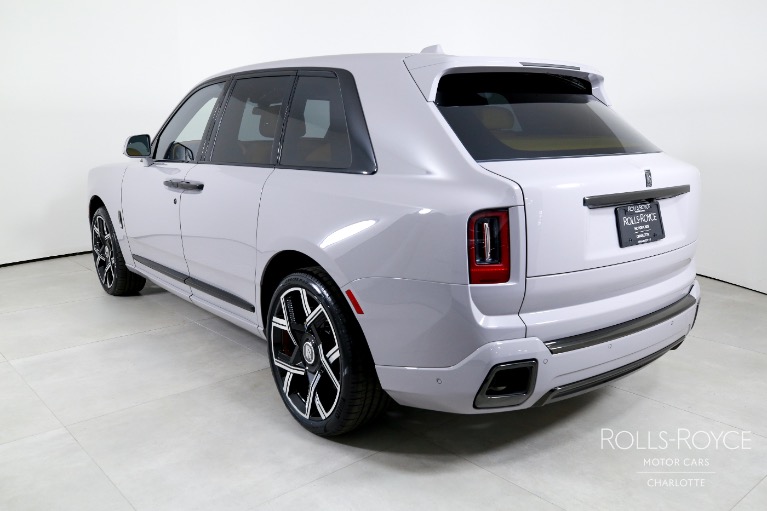 New-2026-Rolls-Royce-Black-Badge-Cullinan