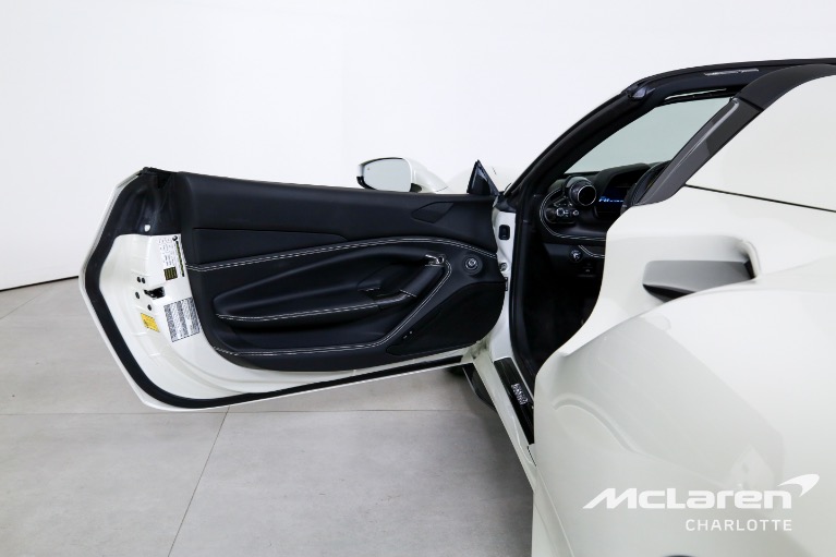 Used-2022-Ferrari-F8-Spider
