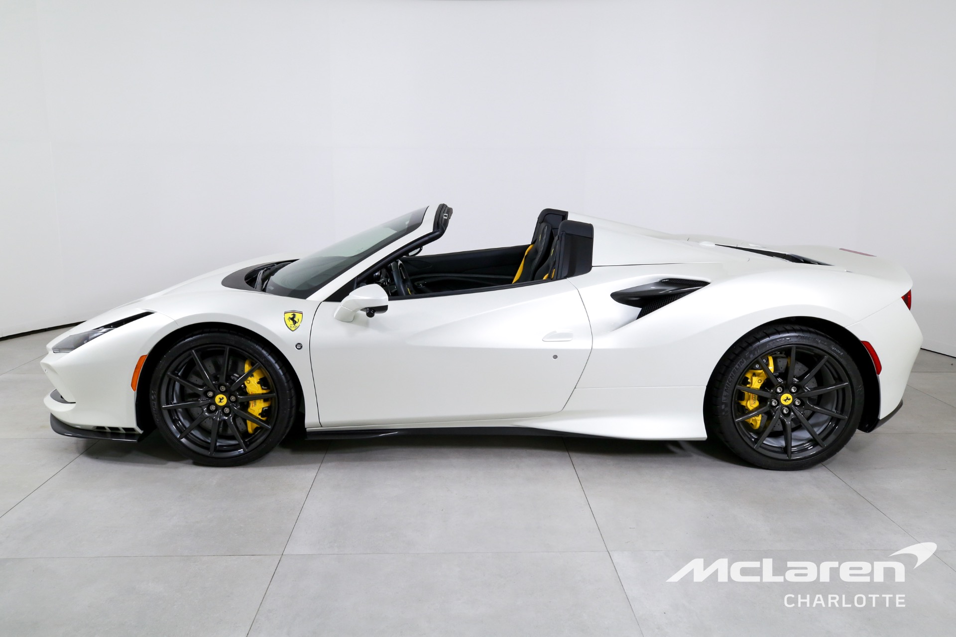 Used 2022 Ferrari F8 Spider  | Charlotte, NC
