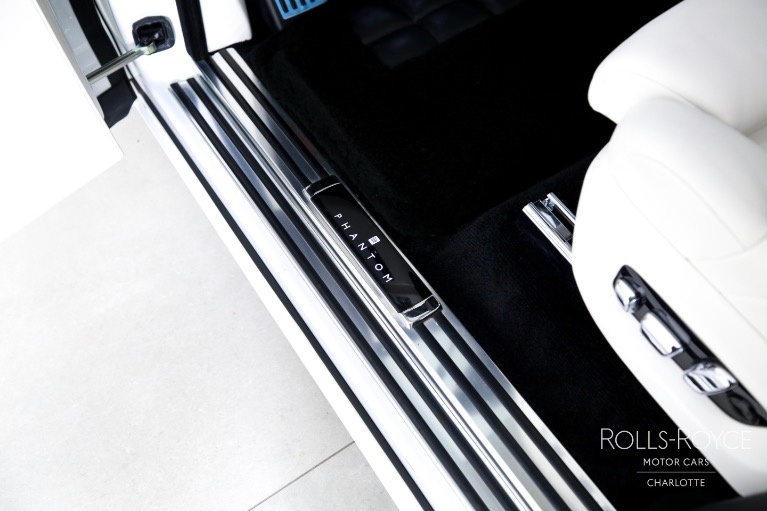 Used-2024-Rolls-Royce-Phantom