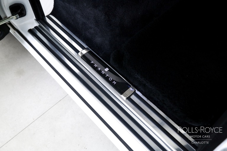 Used-2024-Rolls-Royce-Phantom