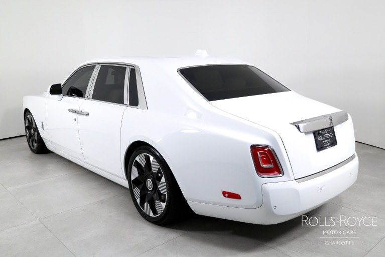 Used-2024-Rolls-Royce-Phantom