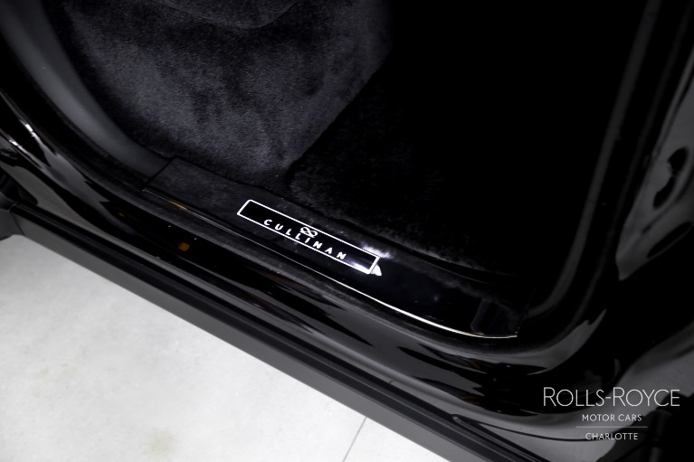 Used-2023-Rolls-Royce-Black-Badge-Cullinan