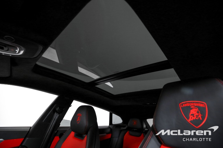 Used-2022-Lamborghini-Urus