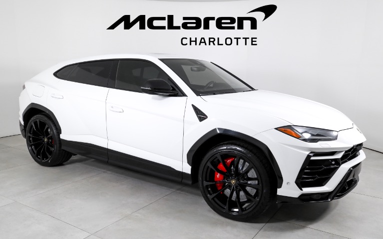 Used-2022-Lamborghini-Urus
