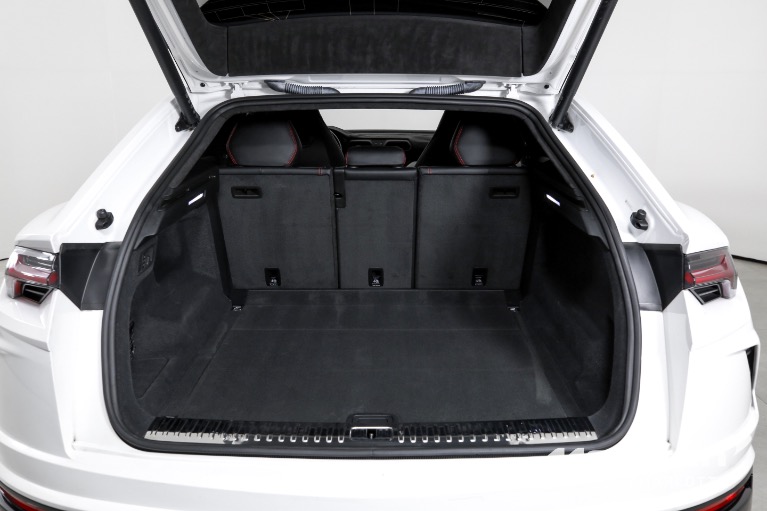 Used-2022-Lamborghini-Urus