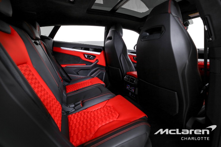 Used-2022-Lamborghini-Urus