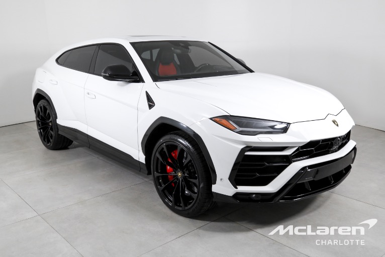Used-2022-Lamborghini-Urus