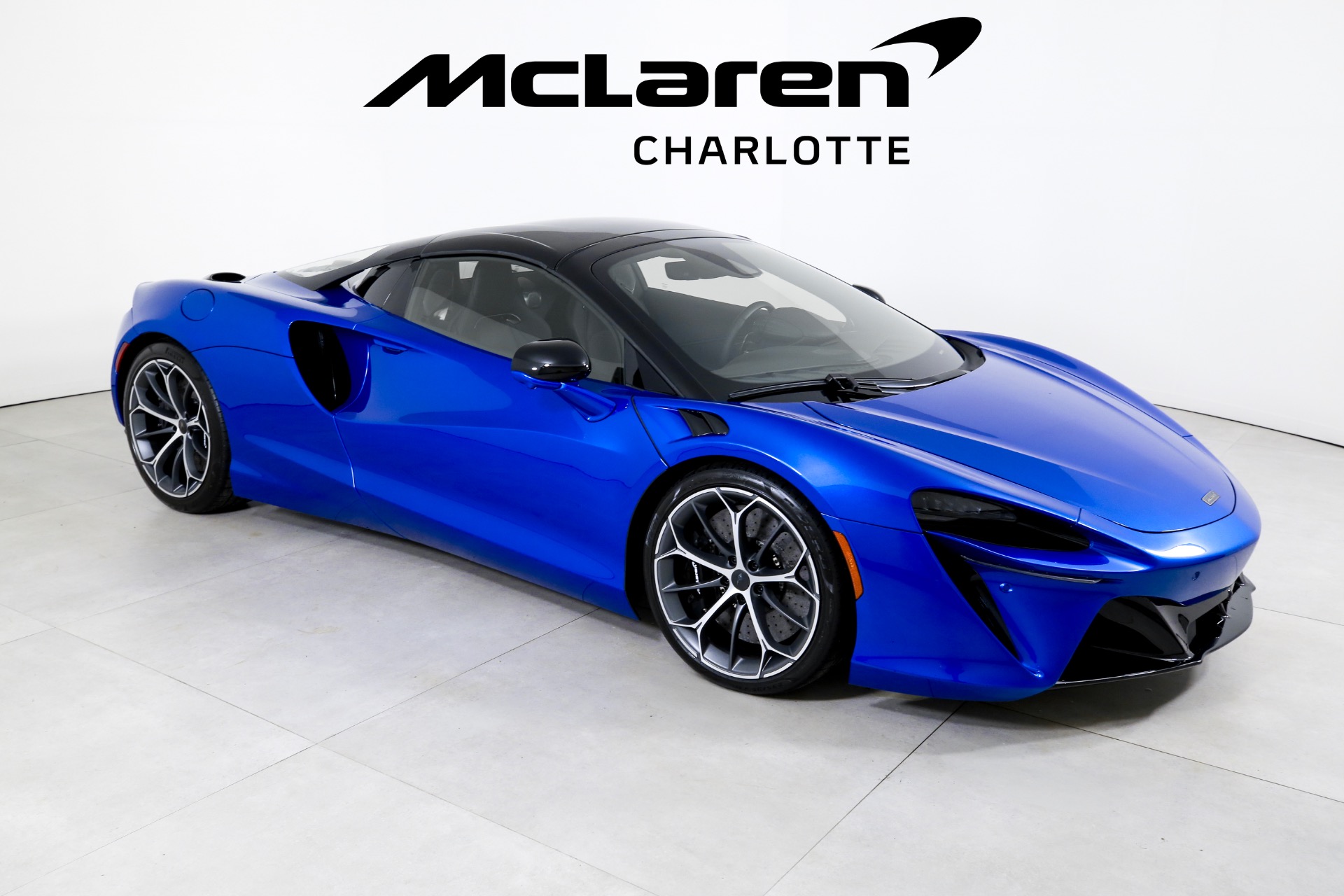 Used 2025 McLaren Artura Spider  | Charlotte, NC