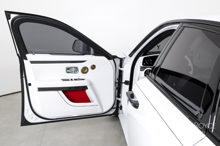 Used-2024-Rolls-Royce-Black-Badge-Ghost