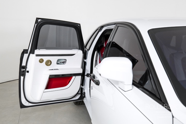 Used-2024-Rolls-Royce-Black-Badge-Ghost