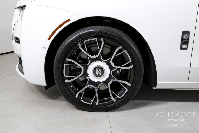 Used-2024-Rolls-Royce-Black-Badge-Ghost