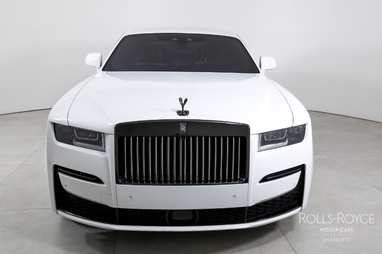 Used-2024-Rolls-Royce-Black-Badge-Ghost